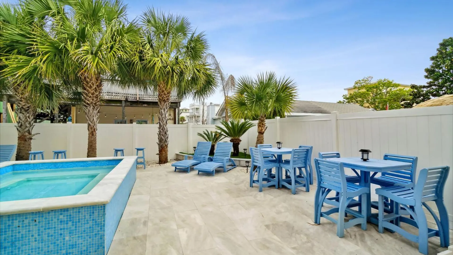 Paradise Palms With Heated Pool And Private Beach Destin Holiday home